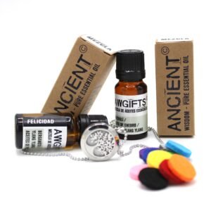 Set met diffuserketting en etherische oliemengsels